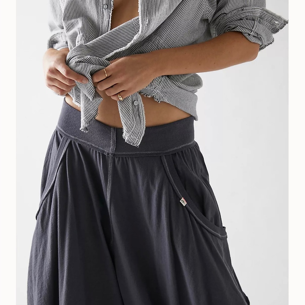 Free People Summer Slumber Pants in Asphalt - Picture 4 of 5